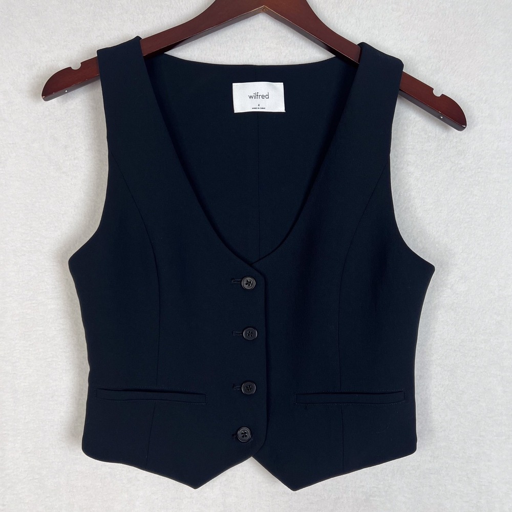 Aritzia Wilfred Black Desire V Neck Sleeveless Front Button Crepe Vest Size 4